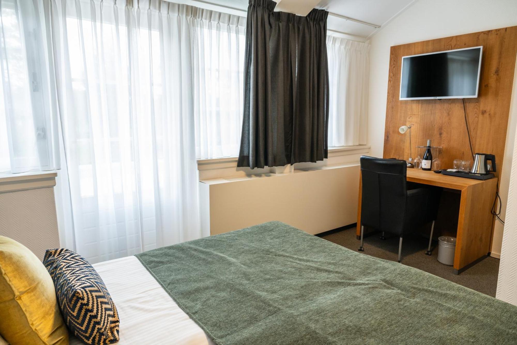 Hotel Restaurant Het Witte Huis Olterterp Bagian luar foto