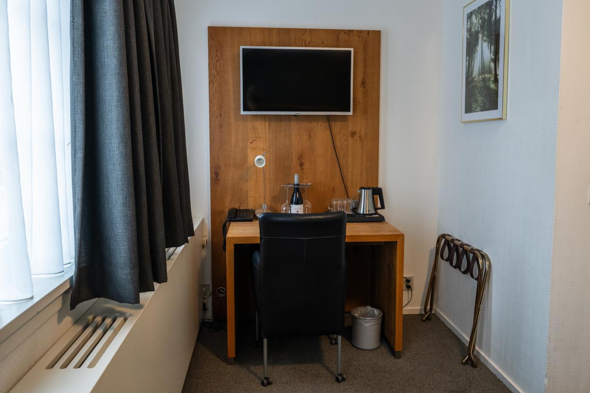 Hotel Restaurant Het Witte Huis Olterterp Bagian luar foto